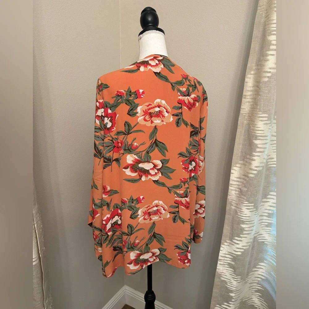 Floral Jacket ❣️ - Picture 3 of 4